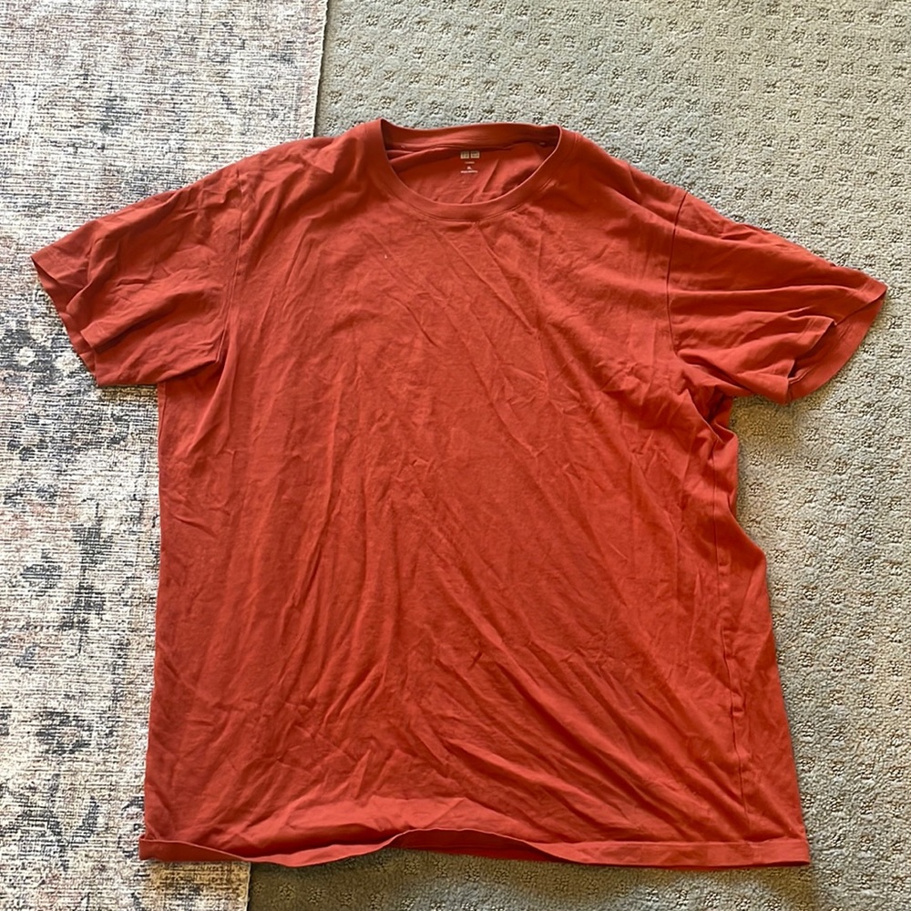 Uniqlo Orange Men’s Tee - XL